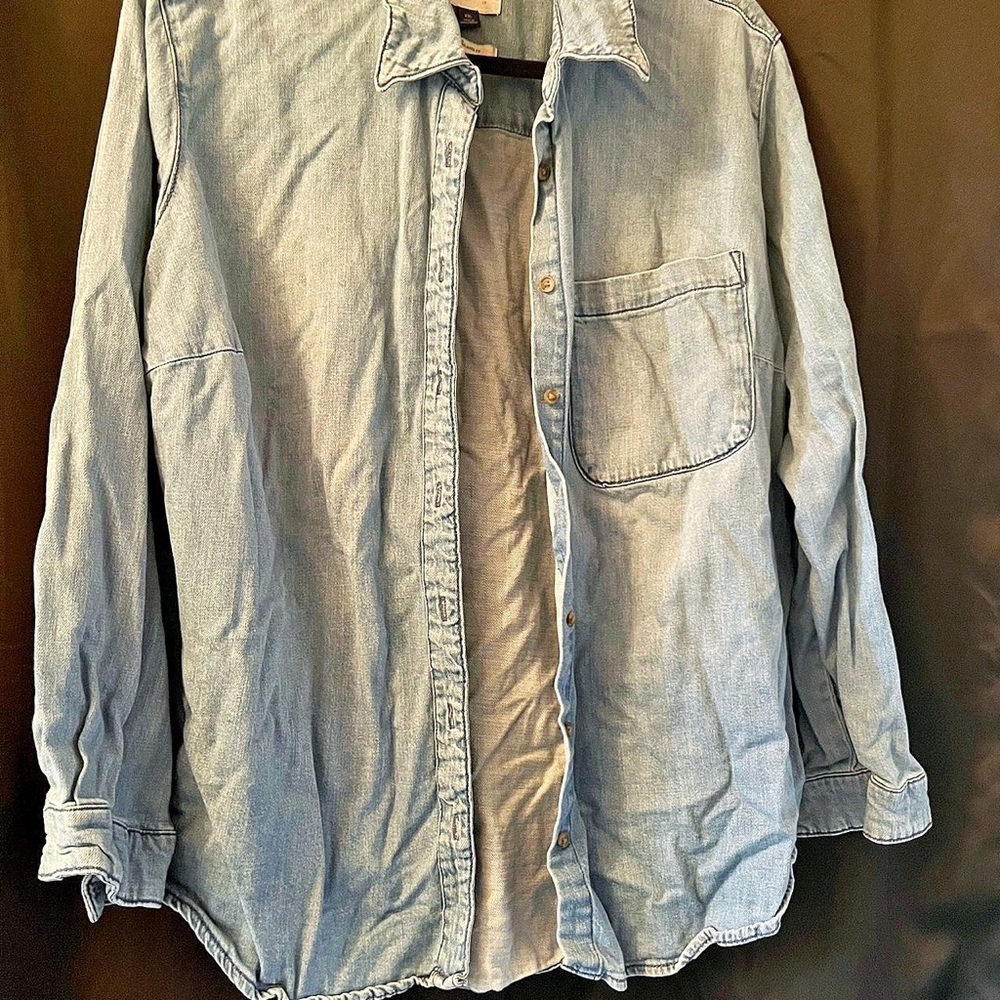Universal Thread Light Blue Denim Blouse